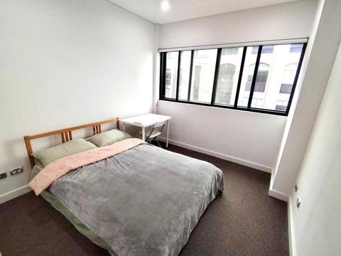 Premium Location In City Centre Sydney With Free Swimming Pool & Gym - Accommodation in Surfers Paradise 0