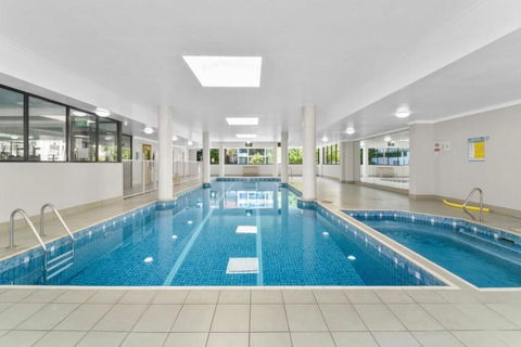 Premium Location In City Centre Sydney With Free Swimming Pool & Gym - Accommodation in Surfers Paradise 1