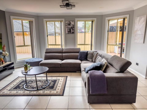 Prestons Dream Holiday 4 Bedroom - Accommodation in Surfers Paradise 3