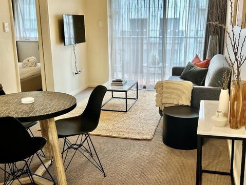 Prime Location 1 Bdr Apt In Perth - Accommodation in Surfers Paradise 0