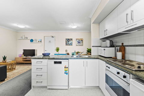 Prime Perth Apartment - Accommodation in Surfers Paradise 3