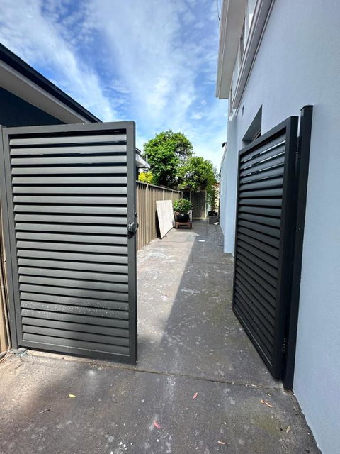 Private, Local Living Studio In Mascot, Airport - Accommodation in Surfers Paradise 3
