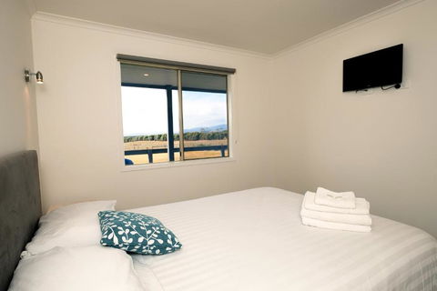 Prom Gate Getaway - Accommodation in Surfers Paradise 3