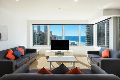 Q Tower Amazing Ocean Views 22nd Level Heated Pools Sleeps 6 - Optimise BNB