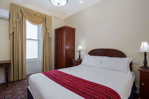 Quality Hotel Bentinck - Accommodation in Surfers Paradise 1