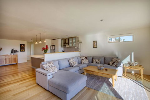 Quarterdeck Apartment - Accommodation in Surfers Paradise 1