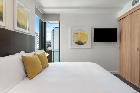 Quattro Apartments - Accommodation in Surfers Paradise 1
