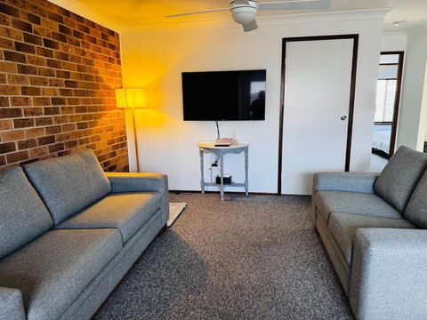 Quiet, 2bdrm Retreat In Tamworth - Accommodation in Surfers Paradise 0