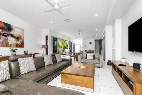 Ray Of Sunshine - Accommodation in Surfers Paradise 2