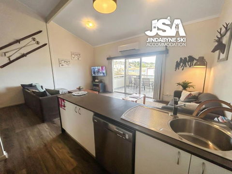 Razorback 6 - Accommodation in Surfers Paradise 3