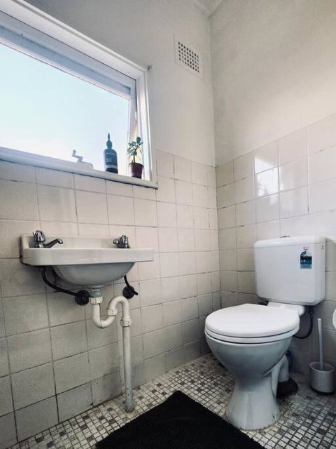 Rear Garden Suite - Accommodation in Surfers Paradise 3