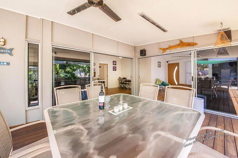 Recovery On Discovery Holiday House - Accommodation in Surfers Paradise 1
