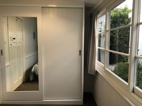 Recreation Cottage - Accommodation in Surfers Paradise 3