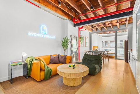 Quirky Loft By Sydney Dreams - Accommodation in Surfers Paradise 0