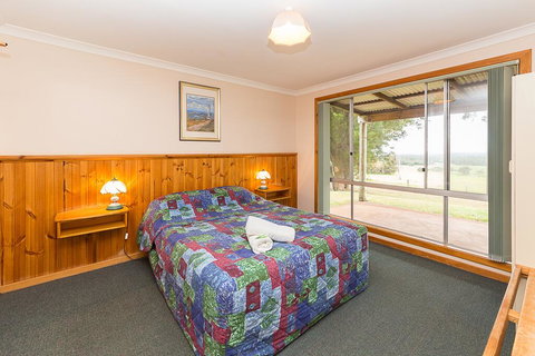 Augusta Sheoak Chalets - Accommodation in Surfers Paradise 1