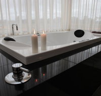Aurora Cottages Bush Retreat - Accommodation in Surfers Paradise
