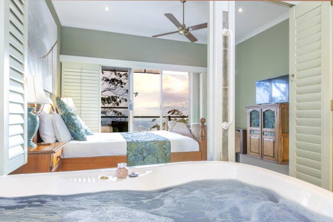 Avocado Sunset Bed & Breakfast - Accommodation in Surfers Paradise 0