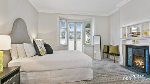 Awaba Aquatic - Footsteps To Balmoral Beach - Accommodation in Surfers Paradise 1