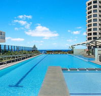 Awesome Ocean Views Broadbeach WiFi Netflix Wine - Accommodation in Surfers Paradise