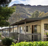 Awonga Cottages - Accommodation in Surfers Paradise