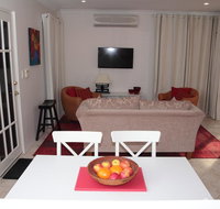 Azalea Villa - Close to the City of Perth - Accommodation in Surfers Paradise