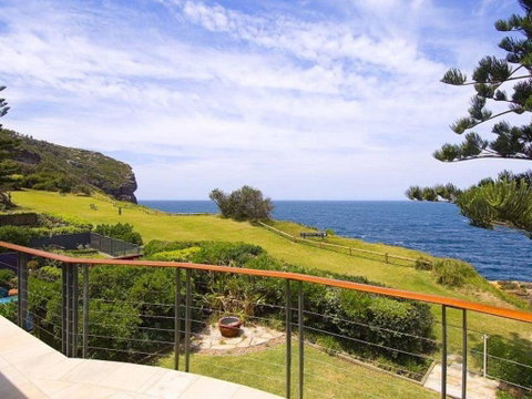Bangalleys - Accommodation in Surfers Paradise 1