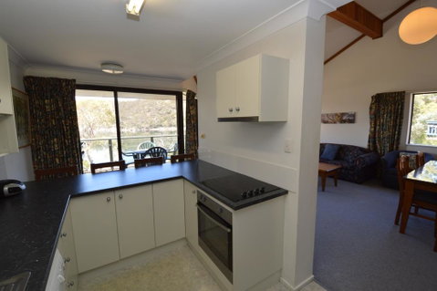 Banksia 1 - Accommodation in Surfers Paradise 2