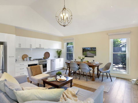 Banyula Annex - Stylish And Contemporary Retreat - Accommodation in Surfers Paradise 1