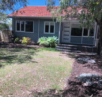 Barefoot Beach Cottage - Busselton - Accommodation in Surfers Paradise