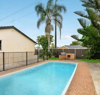 Bass House - Accommodation in Surfers Paradise