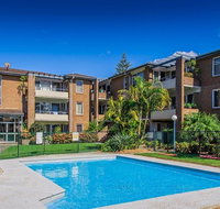 Bay Park Gardens 30 1 Warlters Street - Accommodation in Surfers Paradise