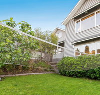 BAY VIEWS ON MANNA - DROMANA - Accommodation in Surfers Paradise