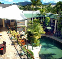Bay Village Tropical Retreat  Apartments - Accommodation in Surfers Paradise