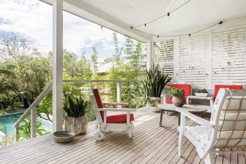 Beach House Avalon - Accommodation in Surfers Paradise 2
