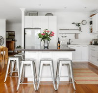 Beach House Avalon - Accommodation in Surfers Paradise