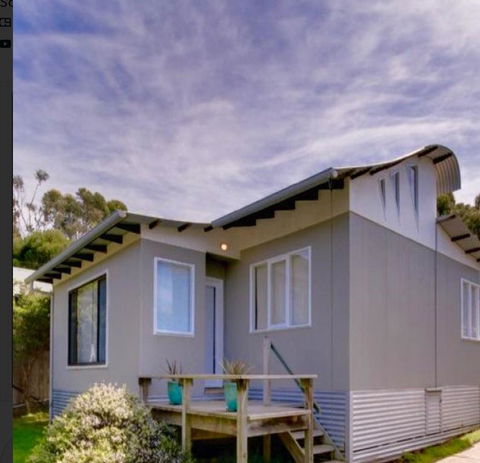 Beach House Getaway 1 - Accommodation in Surfers Paradise 0