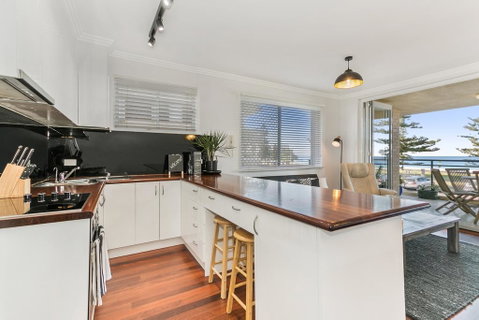 Beachfront On Golden Mile - Accommodation in Surfers Paradise 2