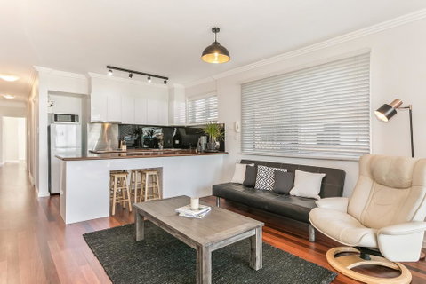 Beachfront On Golden Mile - Accommodation in Surfers Paradise 3
