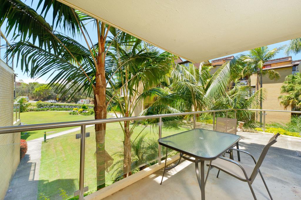 Lighthouse Beach ACT Accommodation in Surfers Paradise