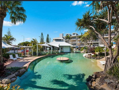Resort Queen Studio At Alex Beach Resort - Accommodation in Surfers Paradise 3