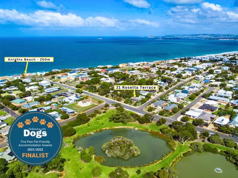 Retro Groovy Pad Pt Elliot - Accommodation in Surfers Paradise 0