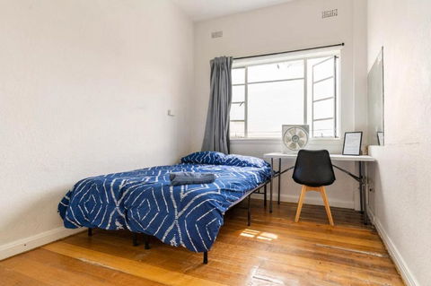 Richmond Private Rooms - 151 Hoddle Homestay - Accommodation in Surfers Paradise 0