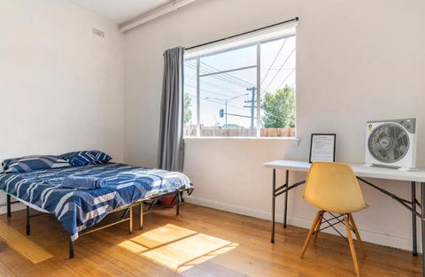 Richmond Private Rooms - 151 Hoddle Homestay - Accommodation in Surfers Paradise 1