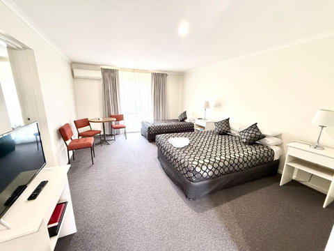 Redgum Motel - Accommodation in Surfers Paradise 0