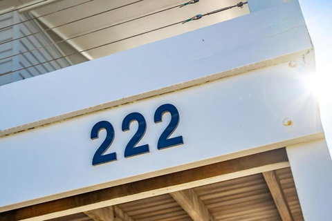 Relax At Middleton - No Linen Included - Pets Negotiable - Wi-Fi - Accommodation in Surfers Paradise 1