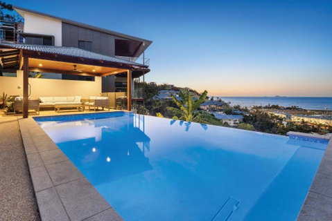 Relax & Daydream At 2 Elementa - Accommodation in Surfers Paradise 0