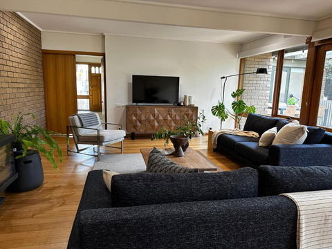 Relaxed And Stylish -self Check In, Secure Parking - Accommodation in Surfers Paradise 0