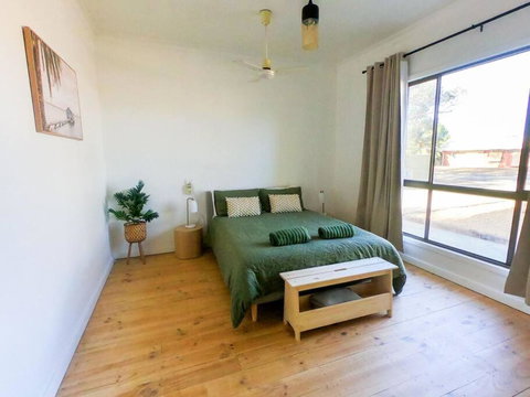 Renovated 3BD With Pool And Spa Bath - Accommodation in Surfers Paradise 3