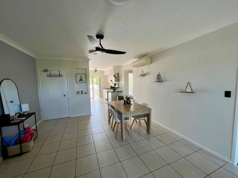 Resort Style Holiday Unit - Accommodation in Surfers Paradise 3