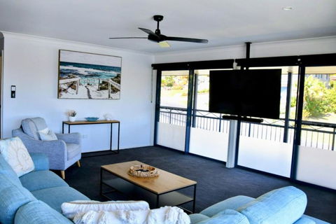 Retreat To Marlin - Accommodation in Surfers Paradise 2